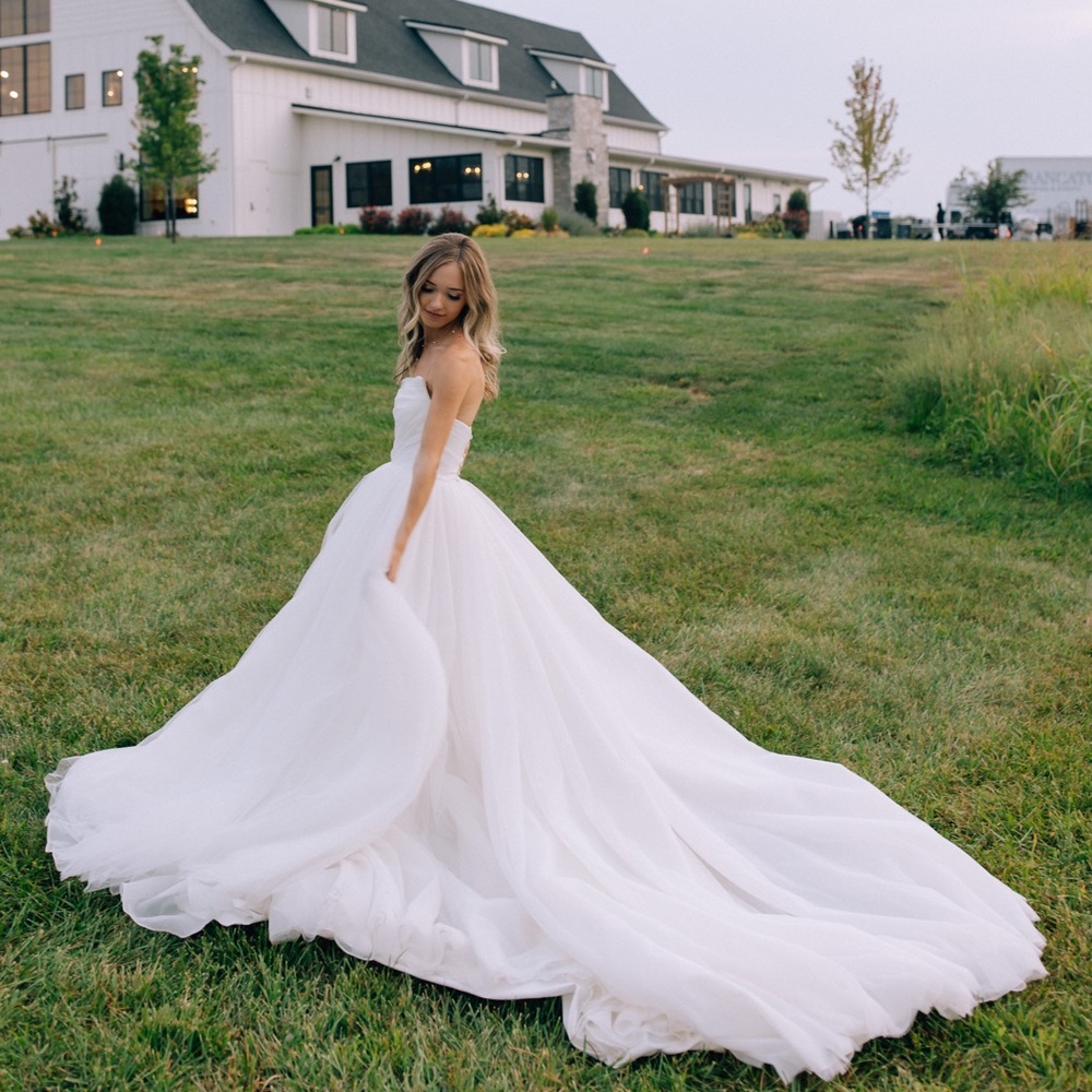 wedding dress